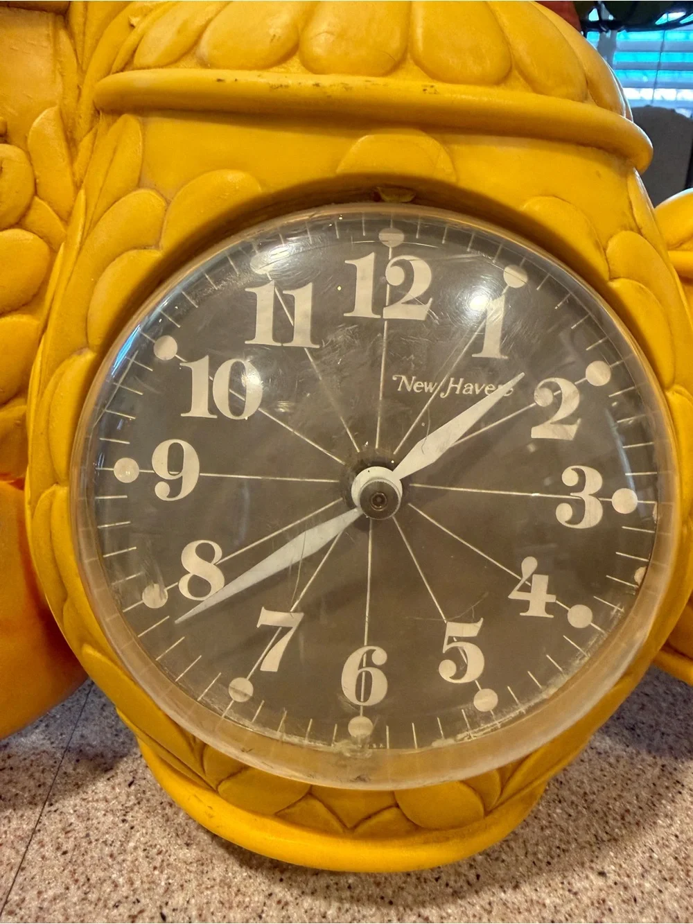 Vintage 1974 Burwood New Haven WORKING Kitchen Wall Clock Canisters Retro